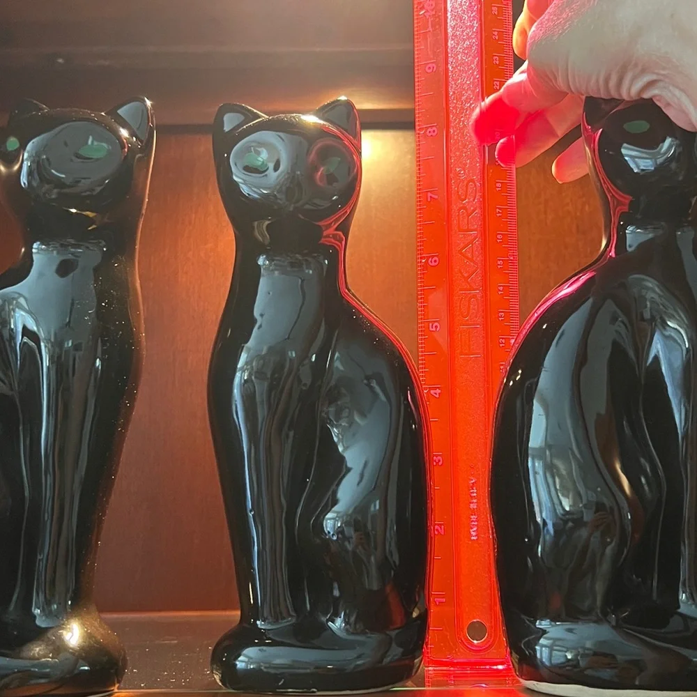 3 Green Eyed Black Cats - Picture 8 of 9